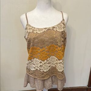 Entro Lace Floral Layered Camisole Top Adjustable straps Size M EUC